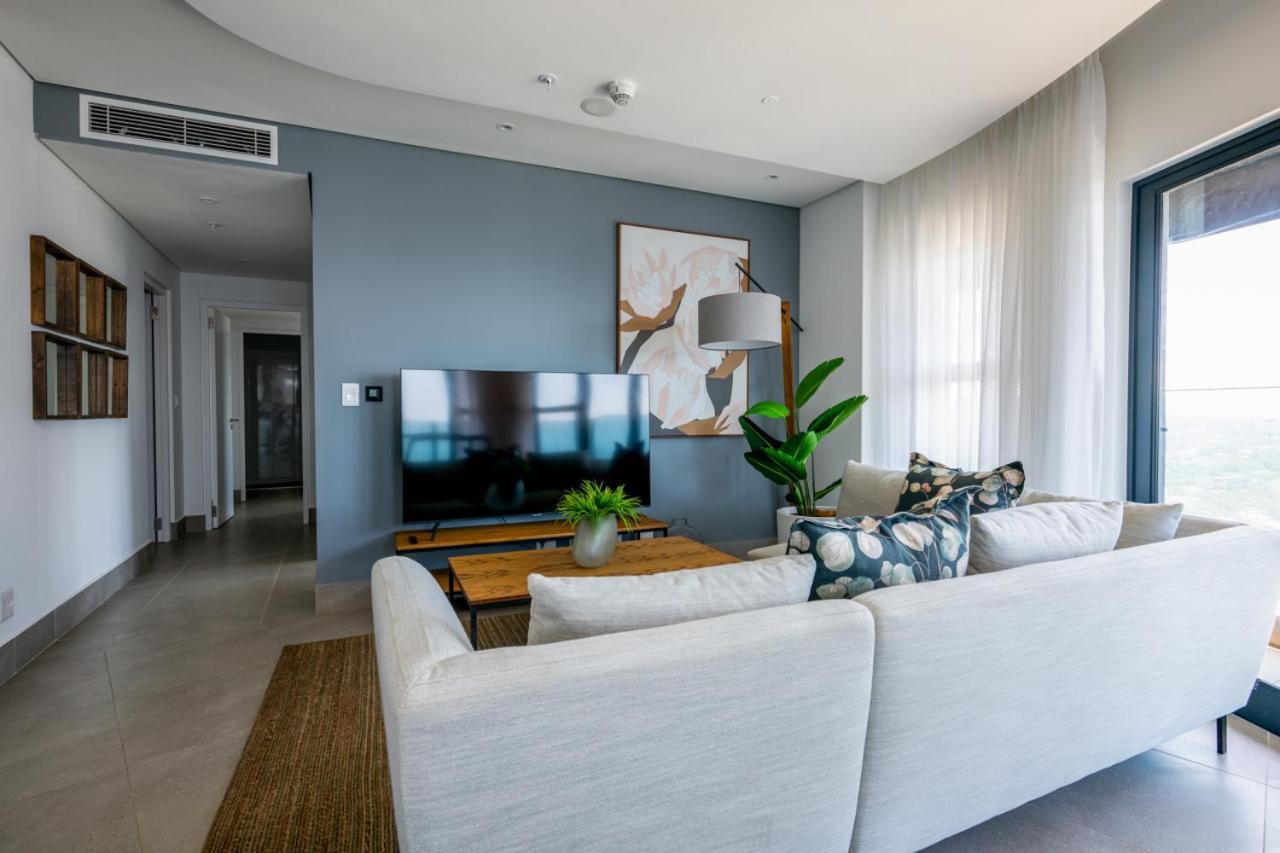 Opulent Oceans 2505 With Sea Views Durban