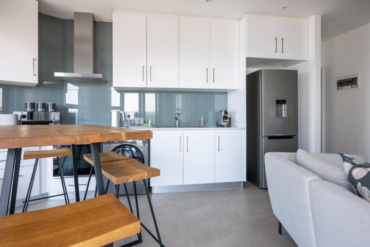 Opulent Oceans 2505 With Sea Views Apartment *